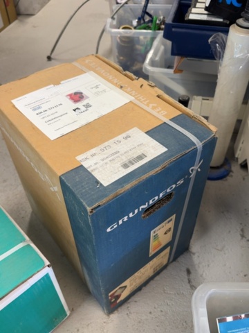 1458435-3 Cirkulationspump - Grundfos UPS65-60/4F