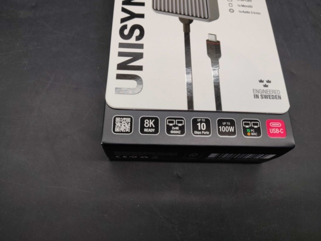 1558282-5 USB Hub - Unisync, 12 Ports, 8K Pro