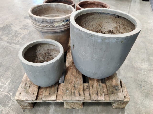 1557443-9 5 pcs Pots