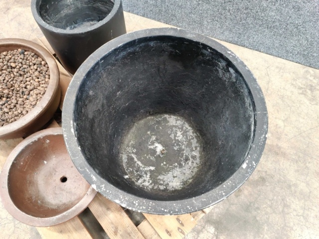 1557444-5 4 pcs Pots