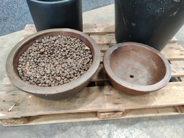 1557444-6 4 pcs Pots