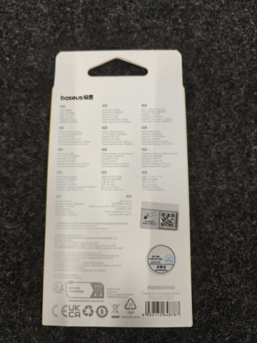 1558238-6 Adaptrar, kablar m.m.