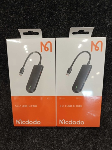 1558238-11 Adaptrar, kablar m.m.