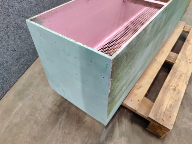 1557447-7 Utomhuskruka 1670*400*430mm
