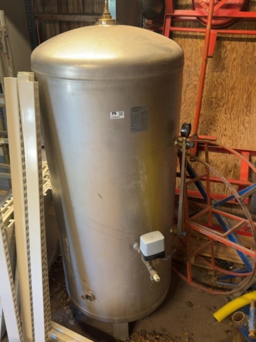 1458439-1 Aqua Expert rostfri hydrofor på 500 liter.