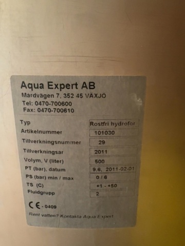 1458439-3 Aqua Expert rostfri hydrofor på 500 liter.