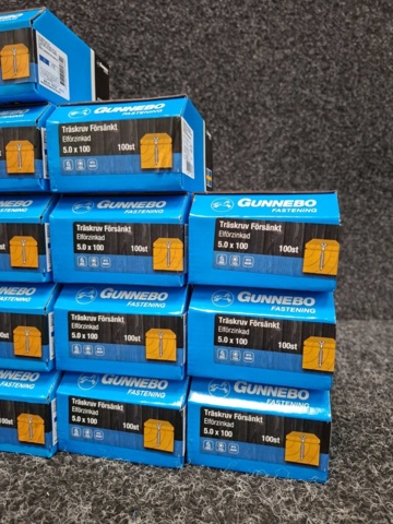 1557783-4 17 st Förpackningar Träskruv Försänkt, Gunnebo