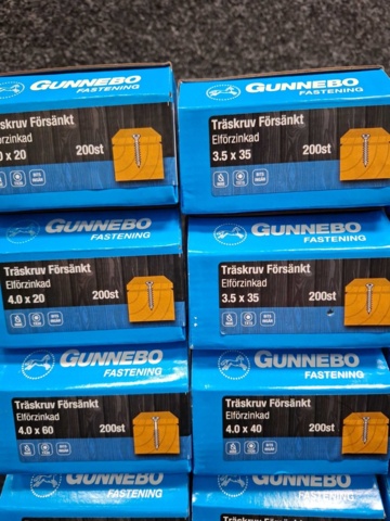 1557786-5 30 st Förpackningar Träskruv Försänkt, Gunnebo