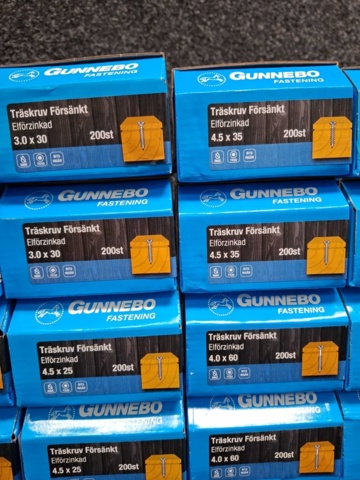 1557786-7 30 st Förpackningar Träskruv Försänkt, Gunnebo