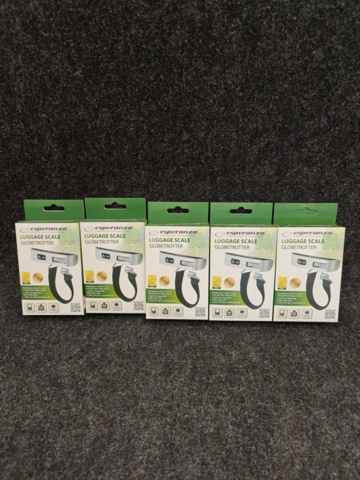 1558243-15 Skruvmejselset, bagagevågar m.m.
