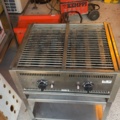 1458461-2 Grillvagn med häll och galler gasol