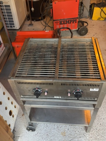 1458461-2 Grillvagn med häll och galler gasol