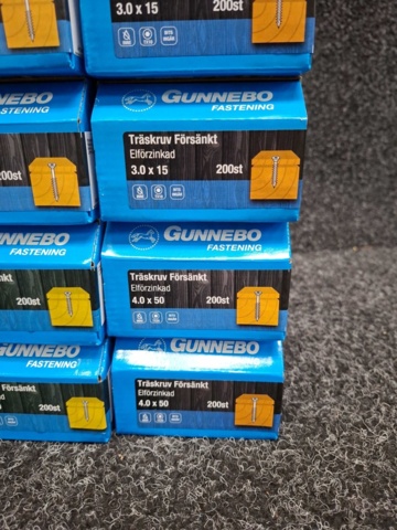1557788-10 30 st Förpackningar Träskruv Försänkt, Gunnebo
