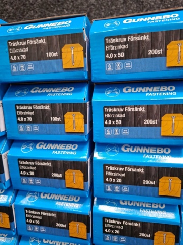1557789-9 30 st Förpackningar Träskruv Försänkt, Gunnebo