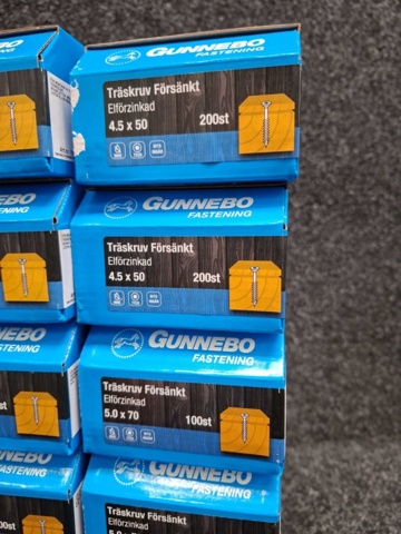 1557789-11 30 st Förpackningar Träskruv Försänkt, Gunnebo