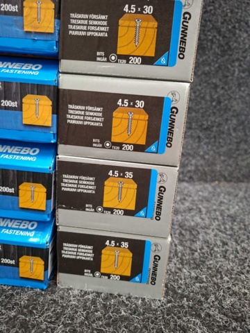 1557790-12 30 st Förpackningar Träskruv Försänkt, Gunnebo
