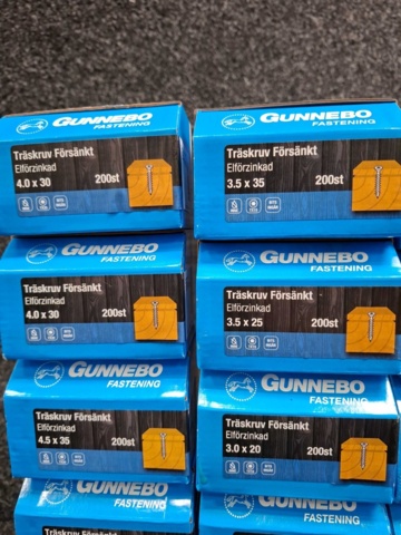 1557791-5 29 st Förpackningar Träskruv Försänkt, Gunnebo
