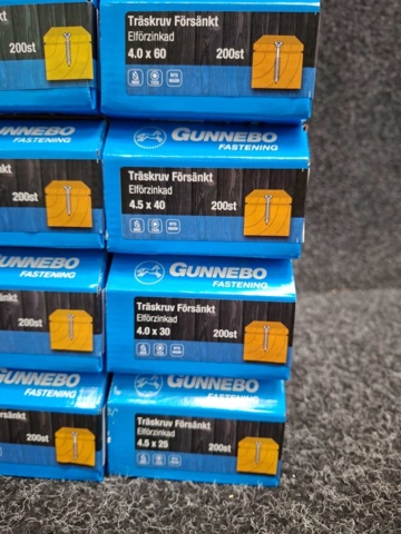1557791-10 29 st Förpackningar Träskruv Försänkt, Gunnebo