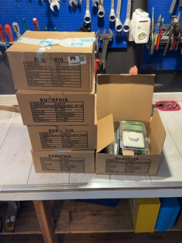 Samling med dimrar max effekt 20-300W 30 st