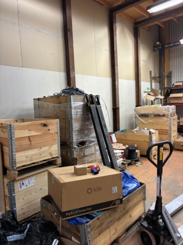 1558484-9 Stock of products for solar energy, energy storage and electrical installation – Kramfors