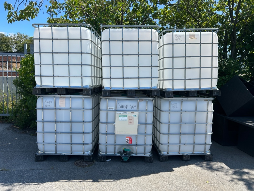 1545942-1 6 IBC tanks 1000L