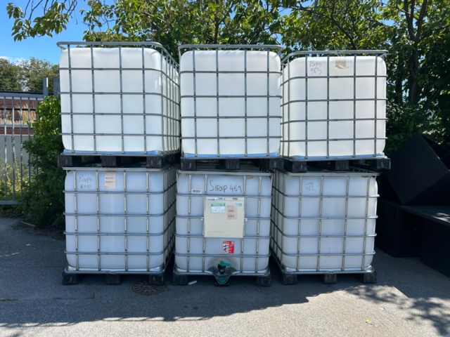 1545942-1 6 IBC tanks 1000L