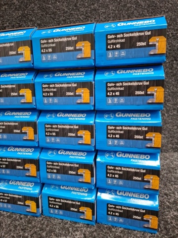 1557802-4 26 st Förpackningar Golv- och Sockelskruv, Gunnebo