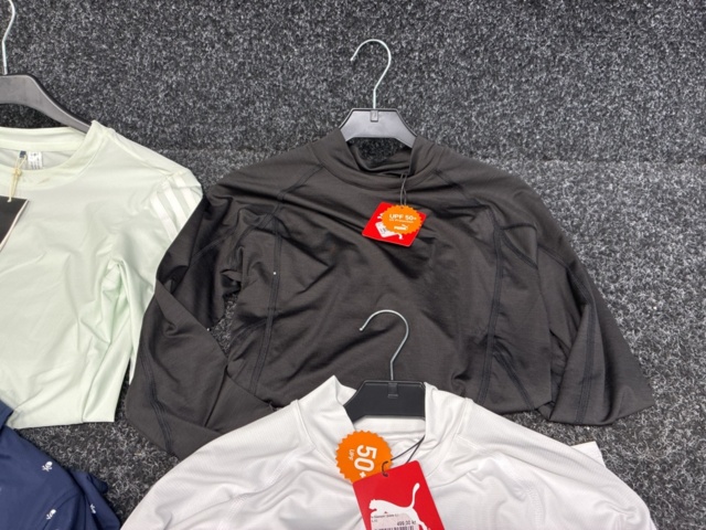1559102-4 4 st Klädesplagg golf, Strl S