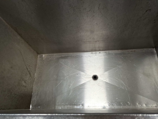 1559078-7 Rostfri diskbänk 2100*650*880mm