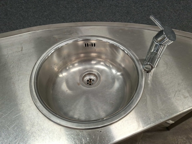1559079-4 Rostfri diskbänk 1130*600*900mm