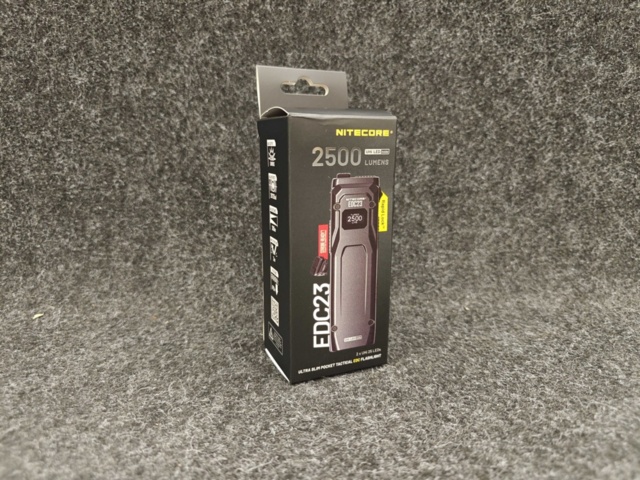 Ficklampa Nitecore EDC23