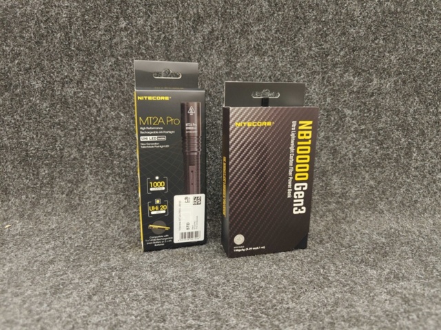 Power Bank NB10000 Gen3 & Ficklampa Nitecore MT2A Pro