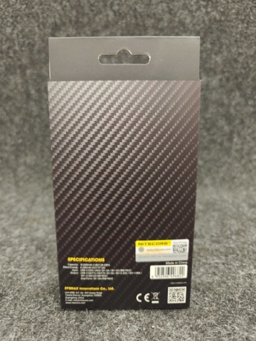 Power Bank NB10000 Gen3 & Ficklampa Nitecore MT2A Pro