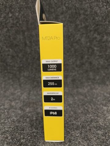 Power Bank NB10000 Gen3 & Ficklampa Nitecore MT2A Pro