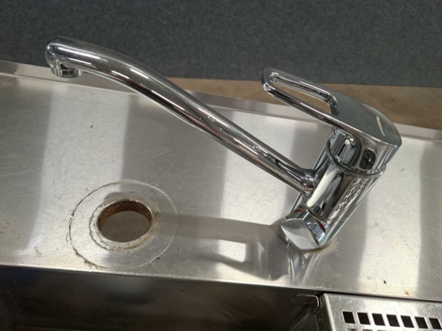 1559088-7 Rostfri diskbänk 2150*650*900mm