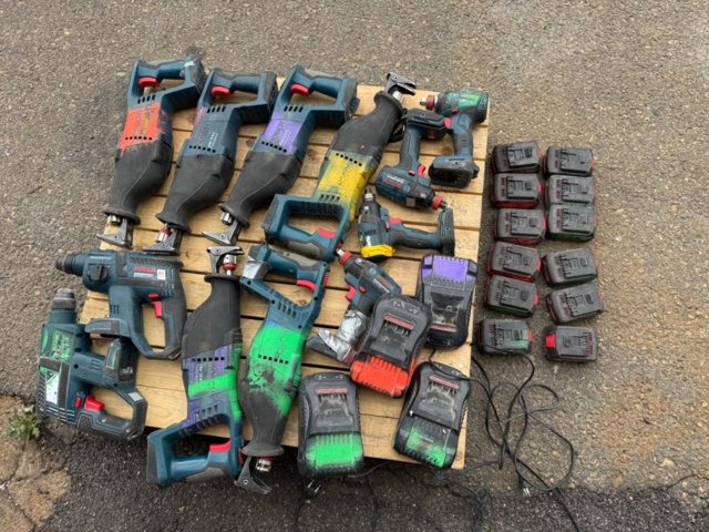 1405981-1 Lot of Bosch Professional electric machines - repair items