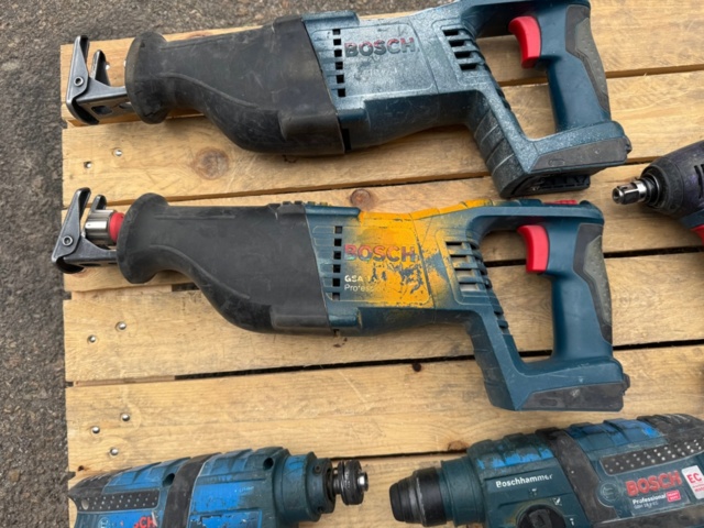 1405981-3 Lot of Bosch Professional electric machines - repair items