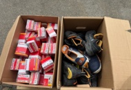 1405982 Lot of plastic plugs and used work shoes