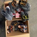 1405982-15 Lot of plastic plugs and used work shoes