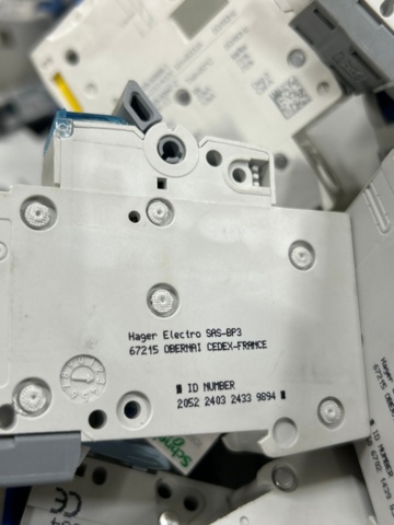 1532115-4 Lot of circuit breakers and electrical materials