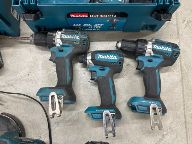 1532117-2 Makita 18V power tools, 5 pcs