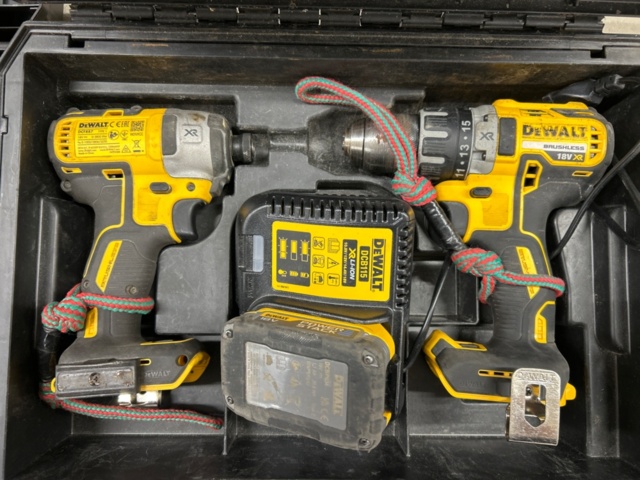 1532118-2 Elmaskiner DeWALT 18V, 5 st