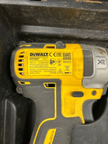 1532118-3 Elmaskiner DeWALT 18V, 5 st