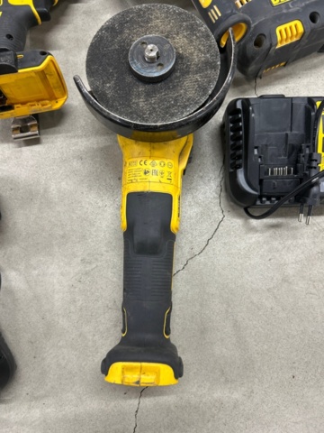 1532119-7 Power tools DeWALT 18V, 5 pcs