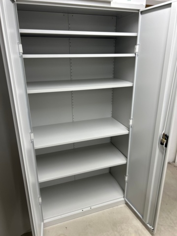 1532129-3 Plåtskåp