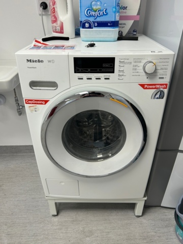 1532146-2 Tvättmaskin Miele W1