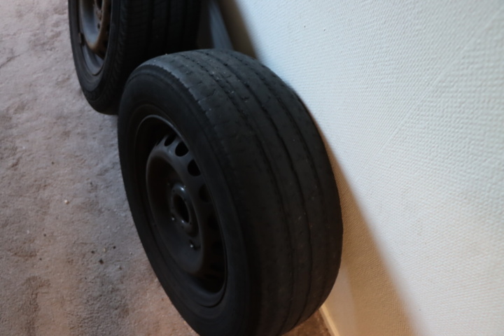 1296098-4 Bildäck 215/65 R16C Ford Transit (-18)