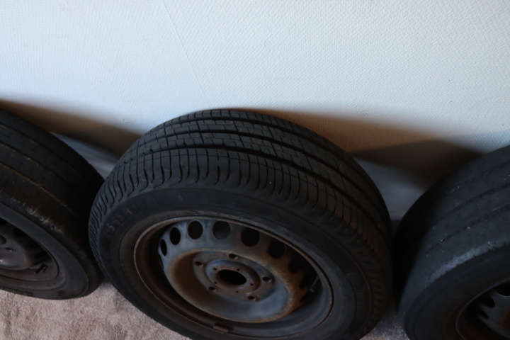 1296098-9 Bildäck 215/65 R16C Ford Transit (-18)