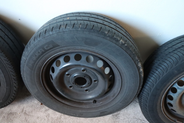 1296098-10 Bildäck 215/65 R16C Ford Transit (-18)