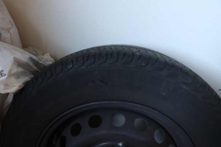 1296098-14 Bildäck 215/65 R16C Ford Transit (-18)